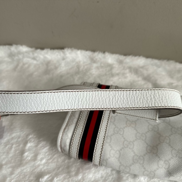 Authentic gucci - Picture 7 of 16